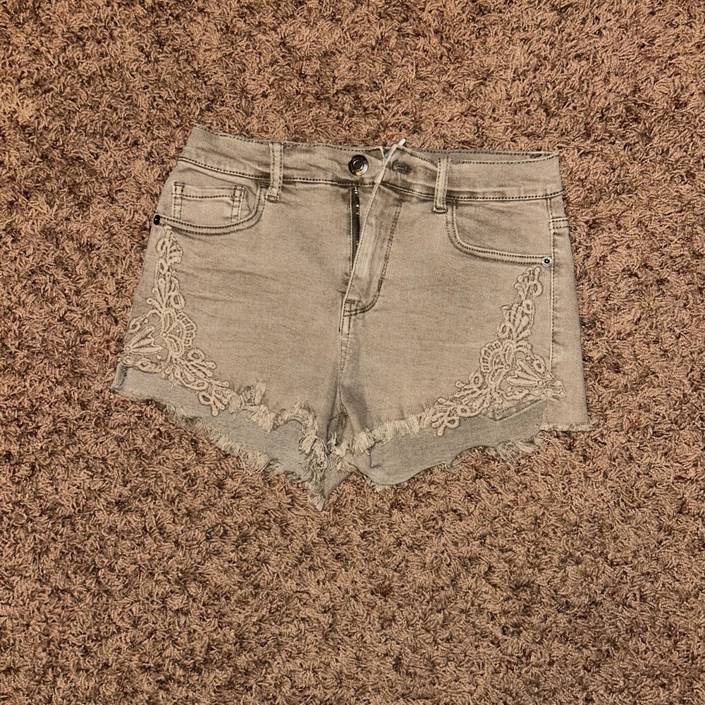 Mudd olive green Jean shorts size 7